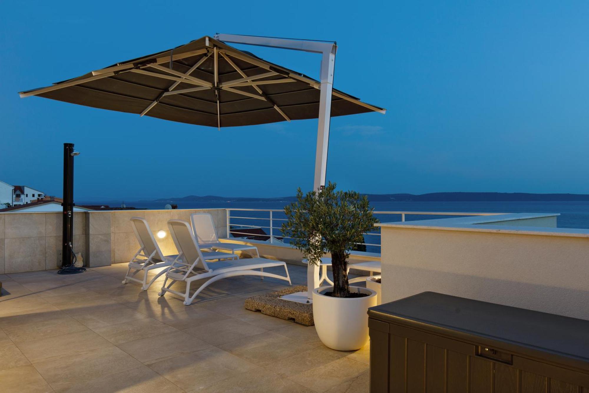 Villa Anadea With Hot Tub Overlooking Sea Trogir Eksteriør billede